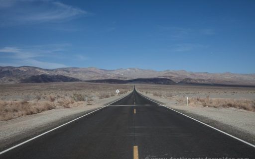 Carretera en Death Valley